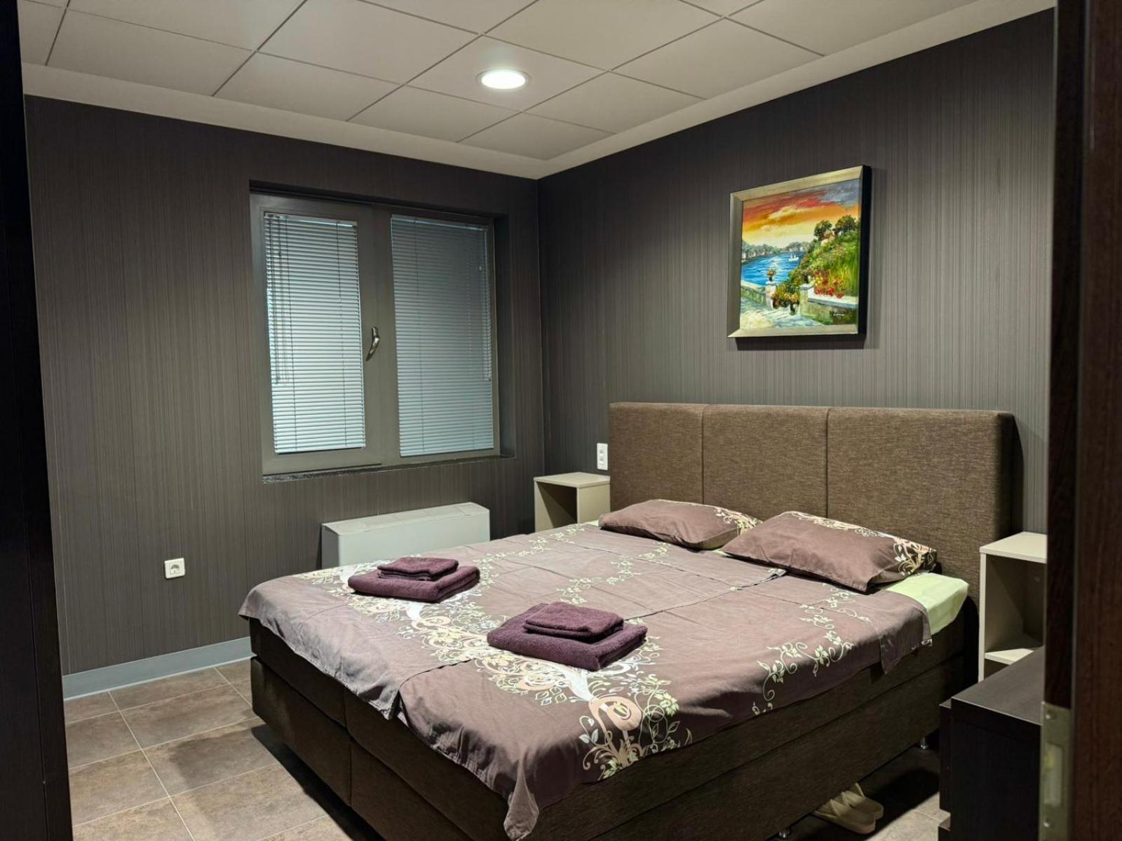 House - Delta Apartment